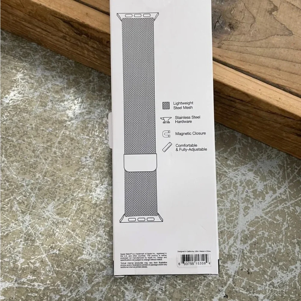 APPLE WATCH GOLD MESH BAND NEW IN BOX